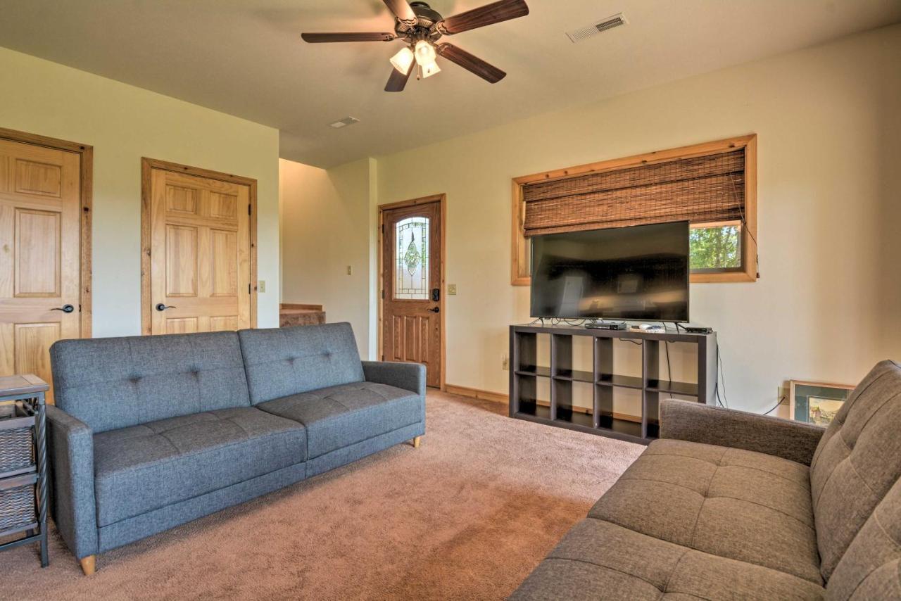 Spacious Log Cabin With Fire Pit And Game Room! Юрика-Спрінгс Екстер'єр фото